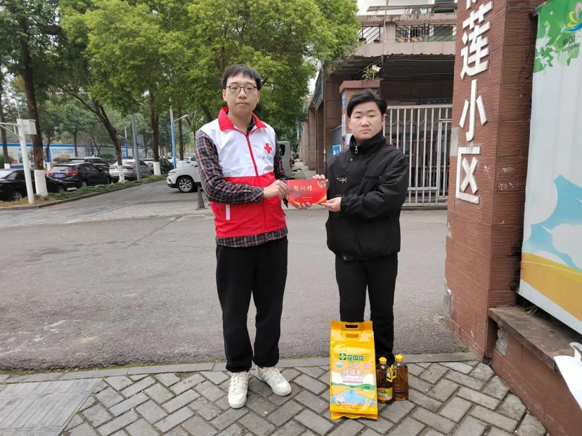 1751592203876007236.png 图片2.png